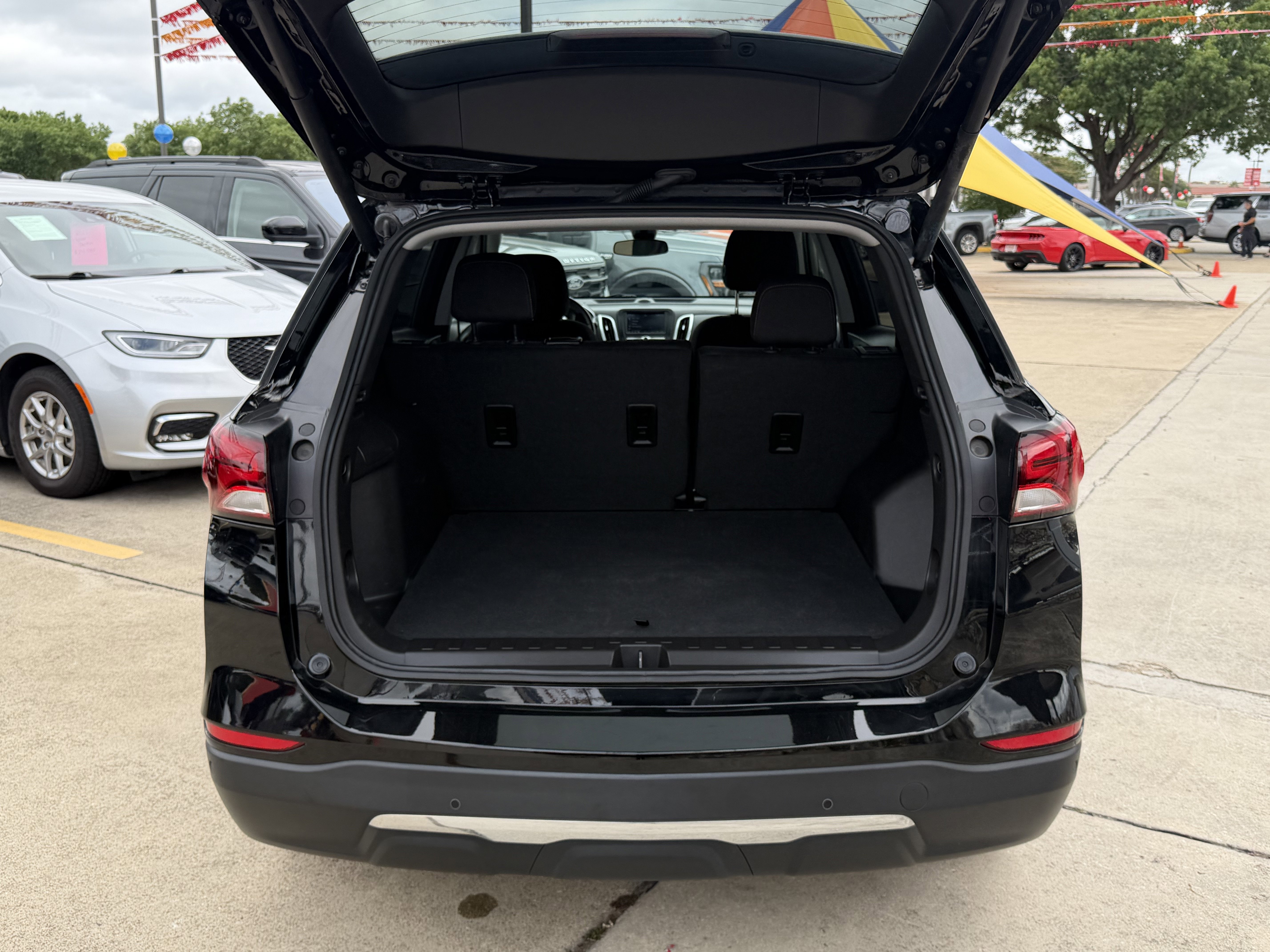 Used 2024 Mosaic Black Metallic Chevrolet LT image 8