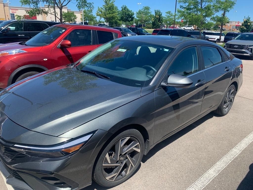 Certified Used 2024 Gray Hyundai SEL image 1
