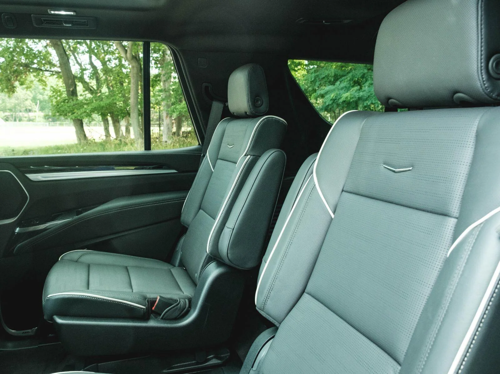 2026 Cadillac Escalade Sport - Photo 23