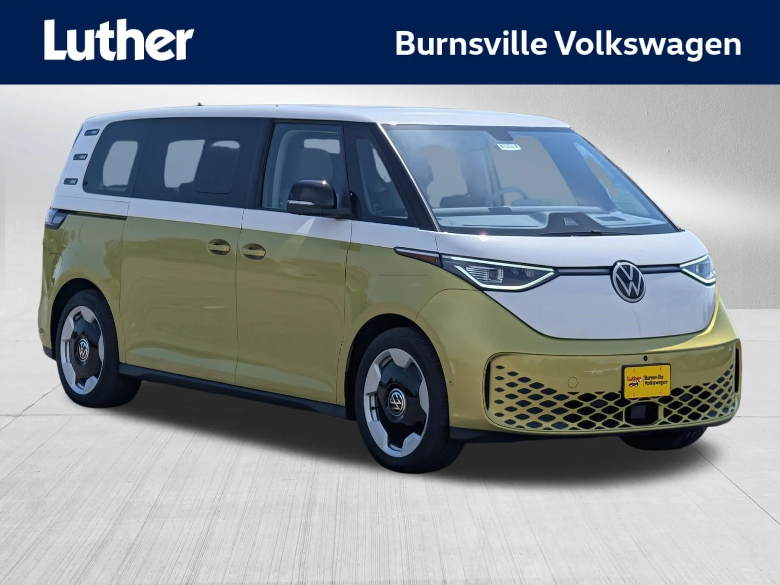 2025 Volkswagen ID. Buzz Pro S Plus 4Motion Two-Tone's photo