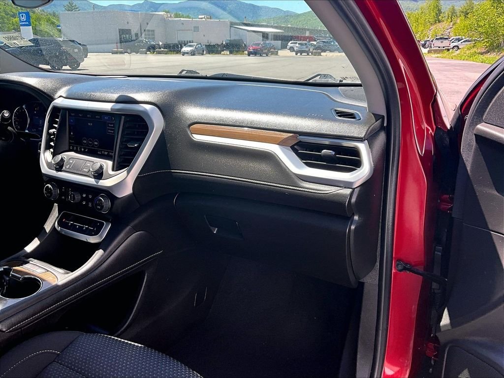 Used 2023 Volcanic Red Tintcoat GMC SLE image 13
