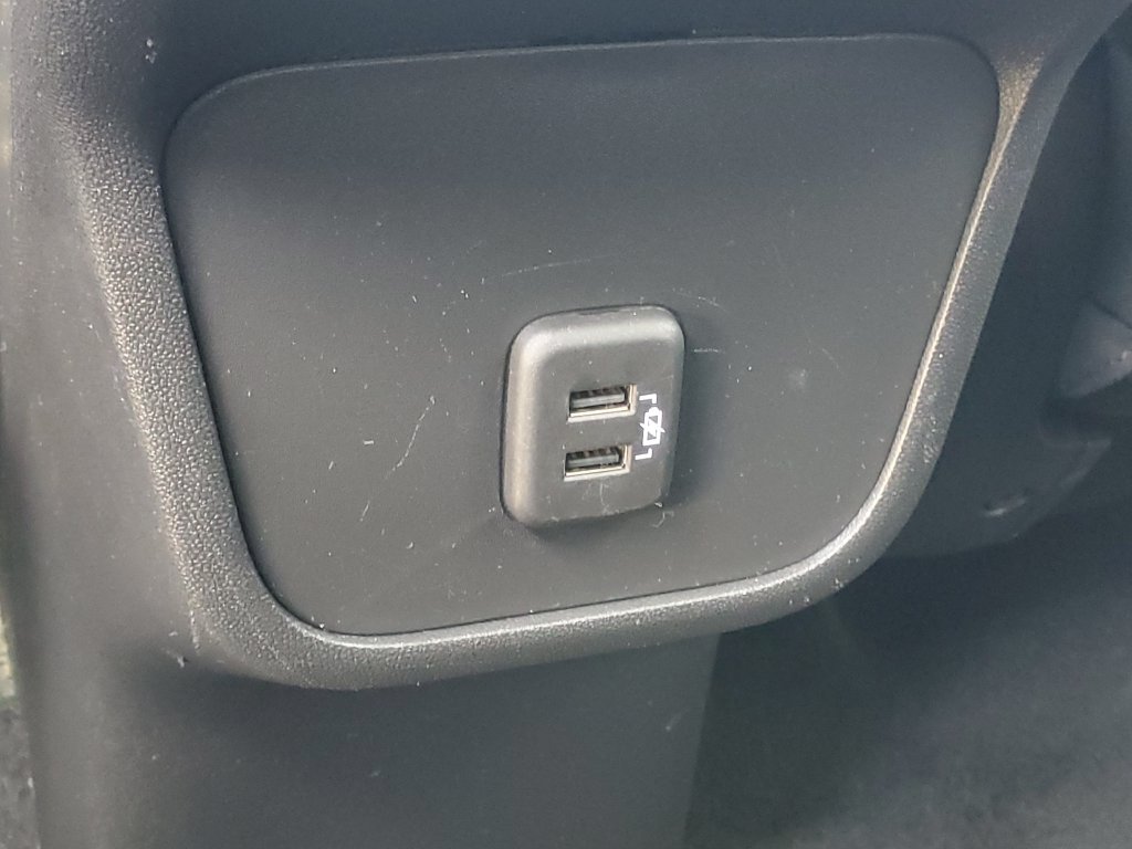 Used 2021 Summit White GMC SLE image 14