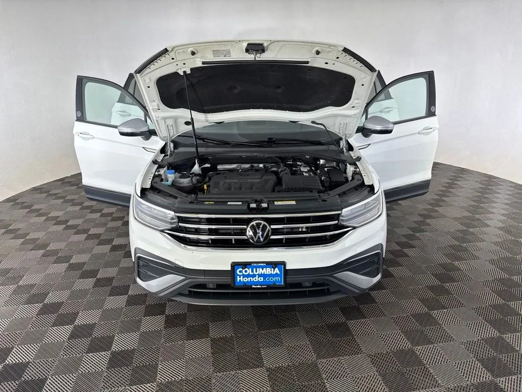 Used 2024 Gray Volkswagen 2.0T Wolfsburg Edition image 12