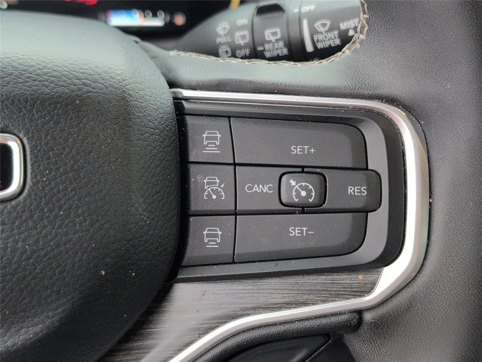 Used 2024 Diamond Black Crystal Pearlcoat Jeep Series II image 23