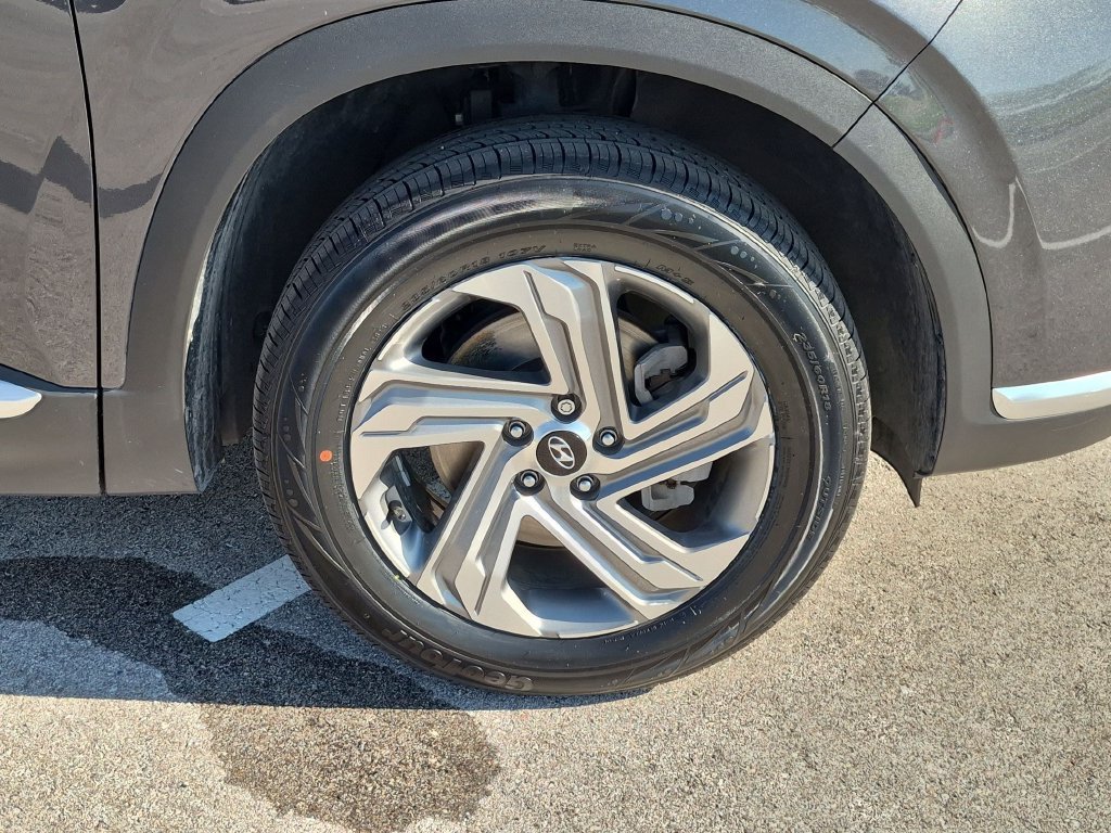 Certified Used 2022 Gray Hyundai SEL image 9