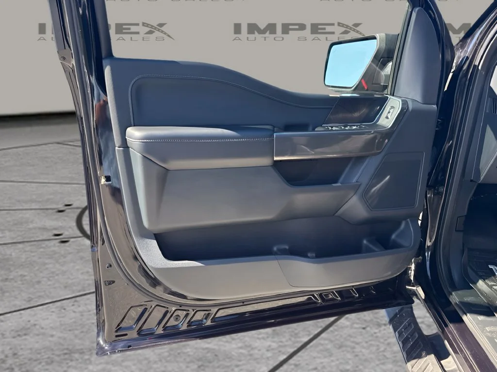 Used 2023 Black Ford XLT image 23