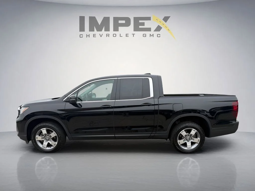 Used 2025 Black Honda RTL image 2