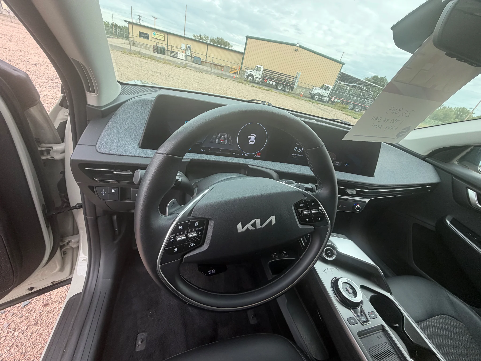 Used 2024 Glacier Kia Light Long Range image 15