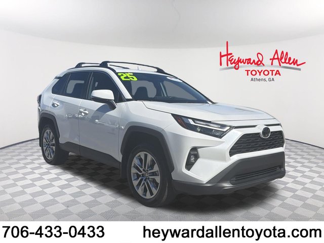 2025 Toyota RAV4 XLE Premium