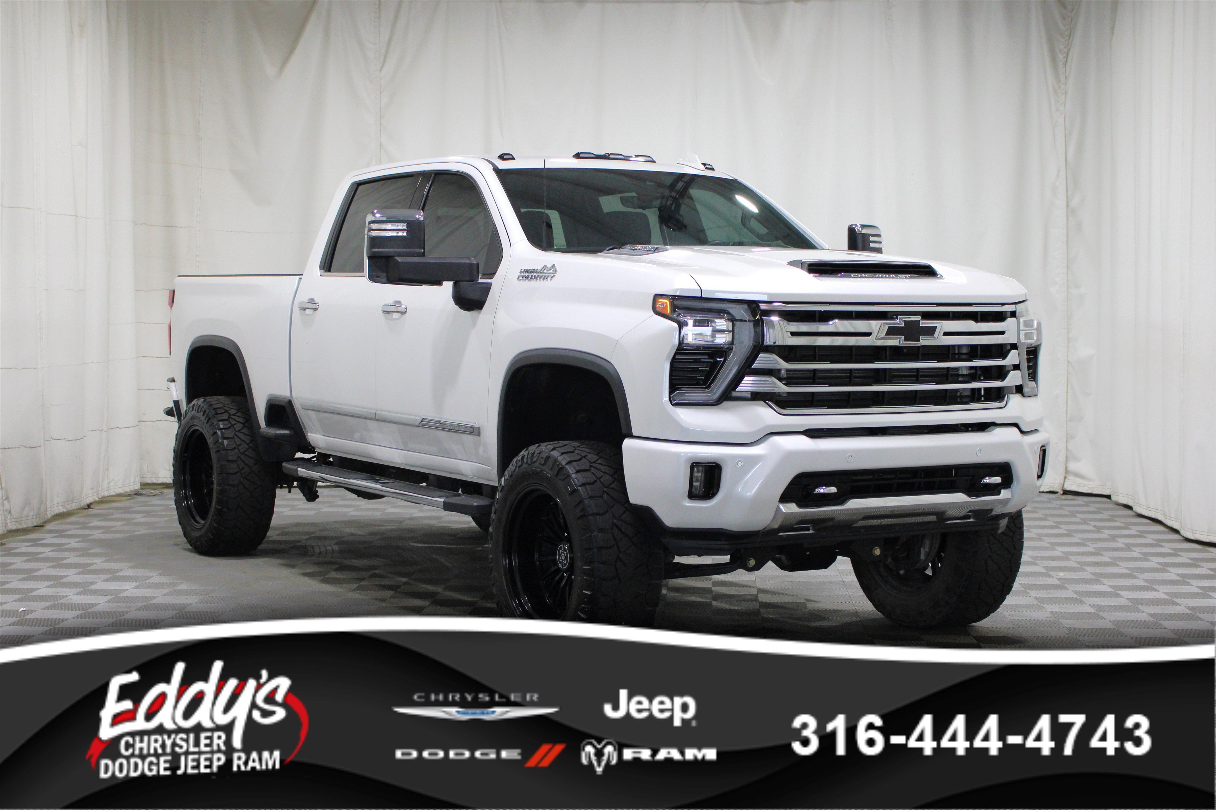 Used 2024 Iridescent Pearl Tricoat Chevrolet High Country image 1