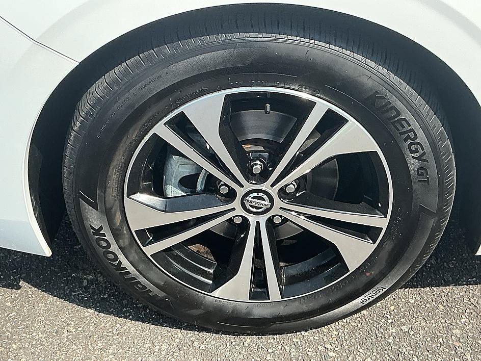 Used 2021 Fresh Powder Nissan SV image 7