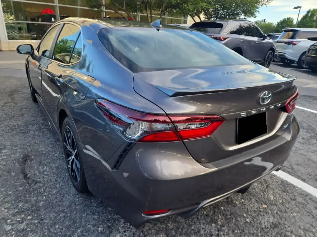 Used 2023 Predawn Gray Mica Toyota SE image 4