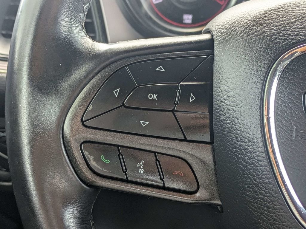 Used 2023 Black Dodge SXT image 28
