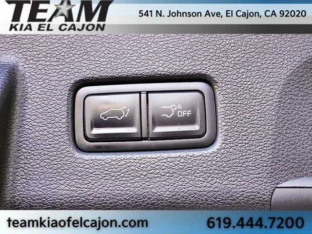 Used 2024 Green Kia SX X-Line AWD image 16