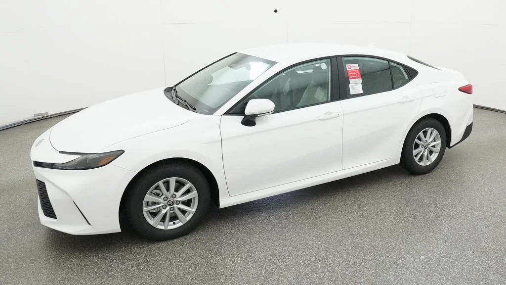 New 2026 Ice Cap Toyota LE image 15
