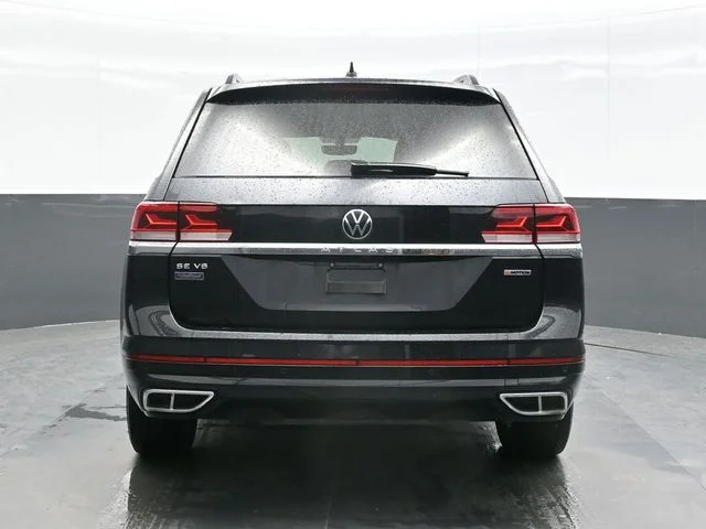 Used 2021  Volkswagen 3.6L V6 SE w/Technology R-Line image 2