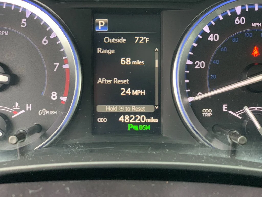 Used 2018 Silver Toyota Limited image 30