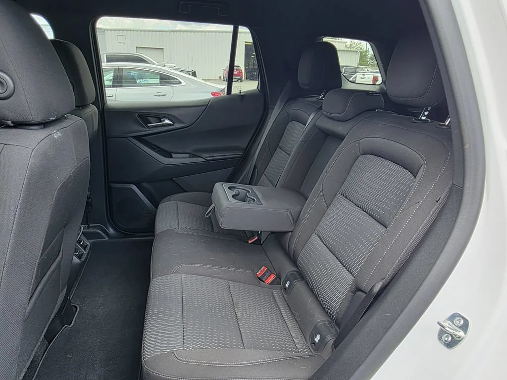 Used 2026 Summit White Chevrolet LT image 11