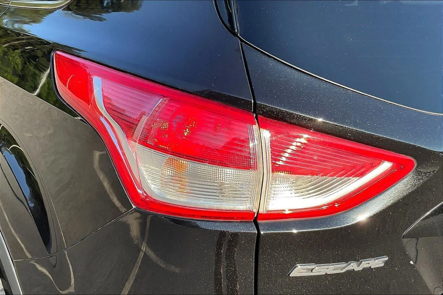 Used 2015 Tuxedo Black Ford SE image 27