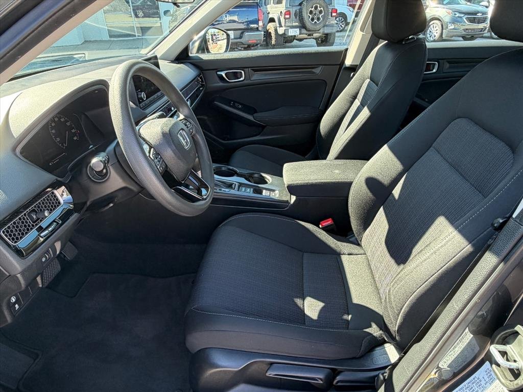 Used 2024 Meteorite Gray Metallic Honda LX image 8