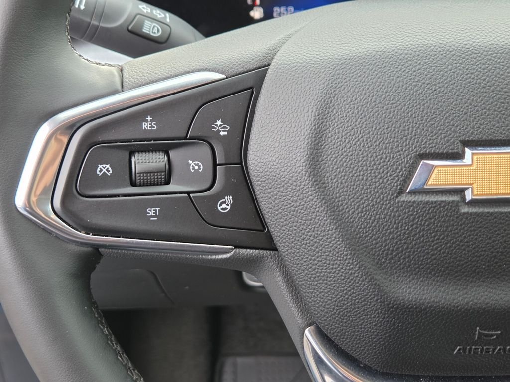 Used 2025 Blue Chevrolet LT image 25