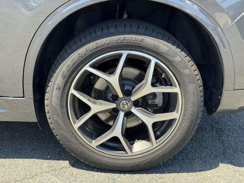 Used 2021 Gray Alfa Romeo Ti image 12