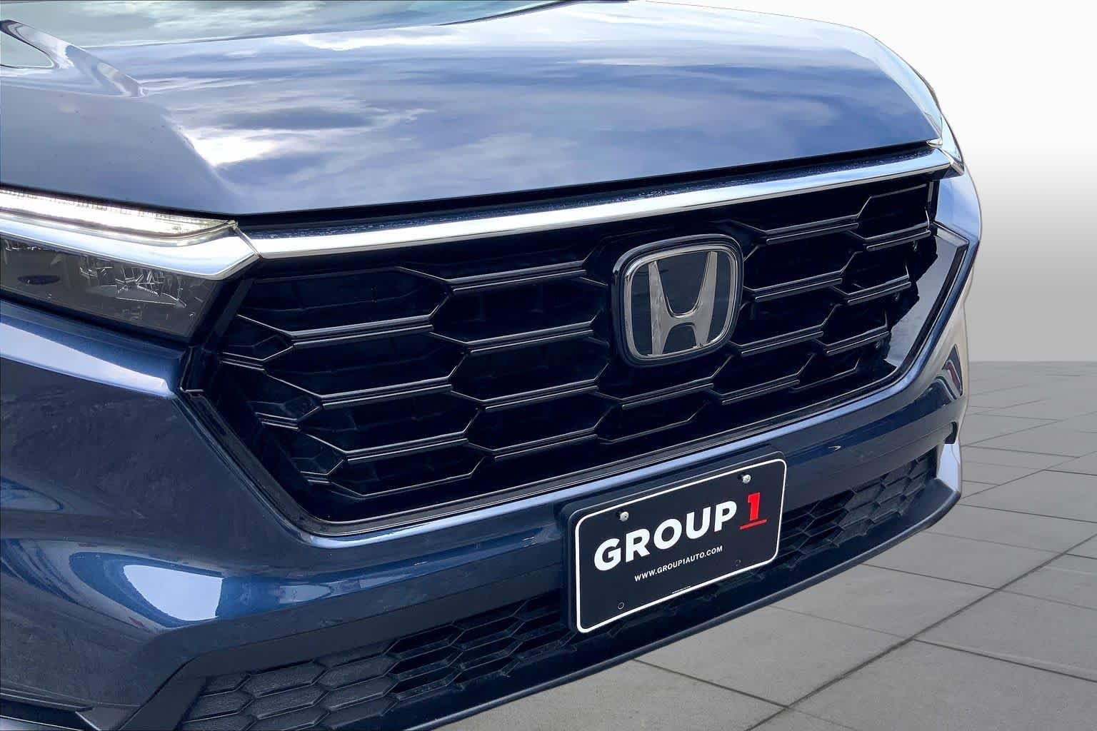 Used 2025 Canyon River Blue Metallic Honda EX image 30