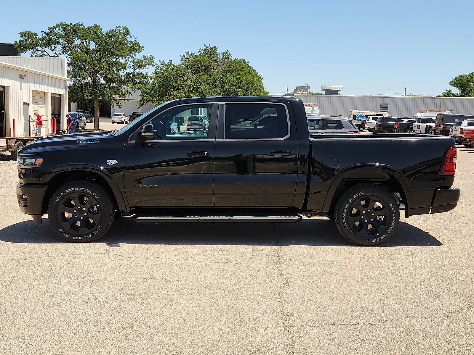 New 2026 Diamond Black Crystal Pearl-Coat  Paint Ram LONE STAR CREW CAB 4X4 5