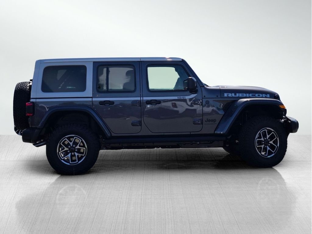 New 2026 Granite Crystal Metallic Clear-Coat Exterior Paint Jeep Rubicon image 3