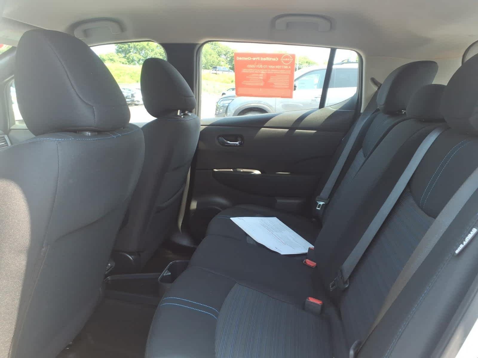 Used 2023 Glacier White Nissan S image 12
