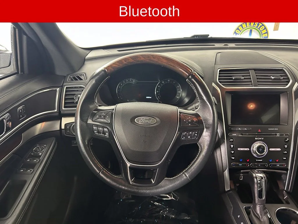 Used 2017 White Platinum Clearcoat Metallic Ford Platinum image 7