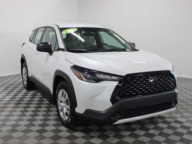 Certified Used 2024 Wind Chill Pearl Toyota L image 8