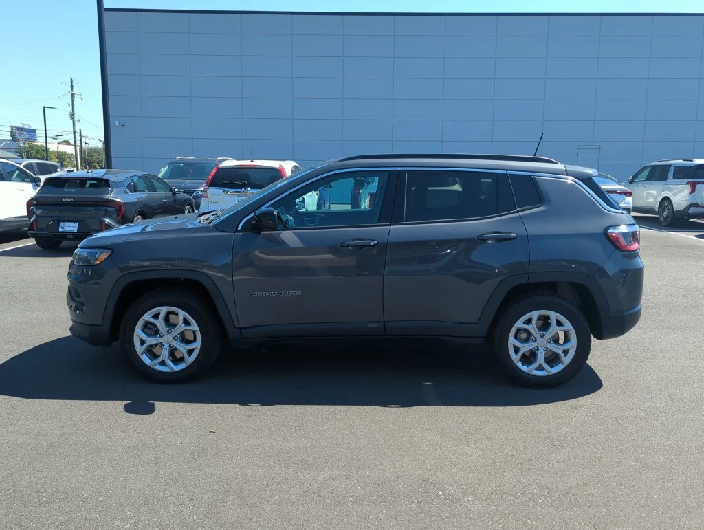 Used 2024 Gray Jeep Latitude image 4