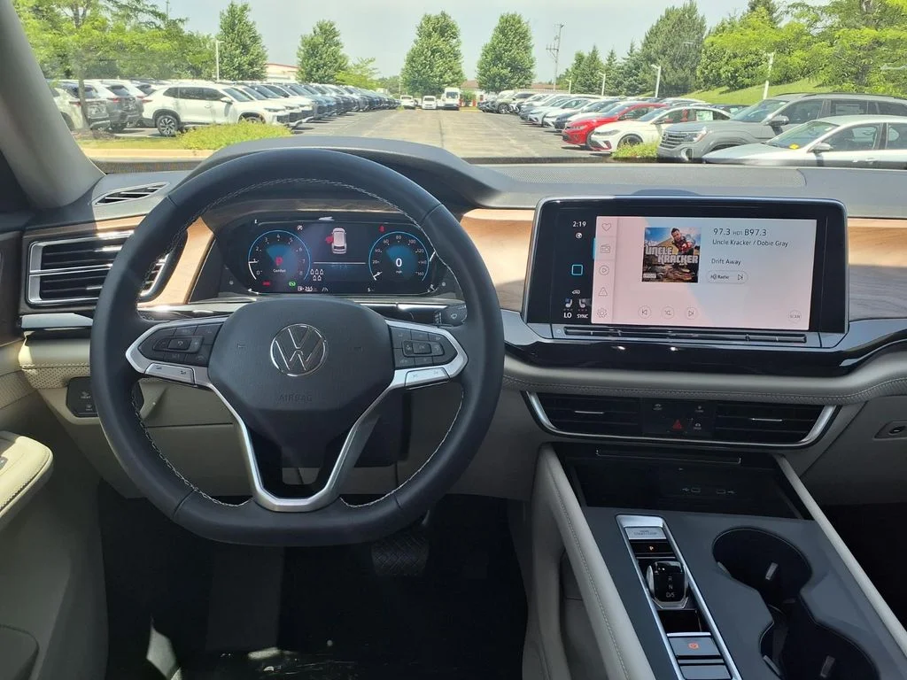 New 2026 Deep Black Pearl Volkswagen 2.0T SE image 13