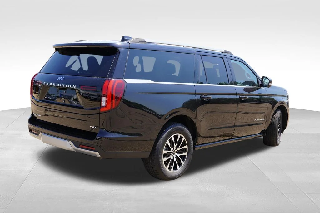 Used 2025 Agate Black Metallic Ford Platinum image 3