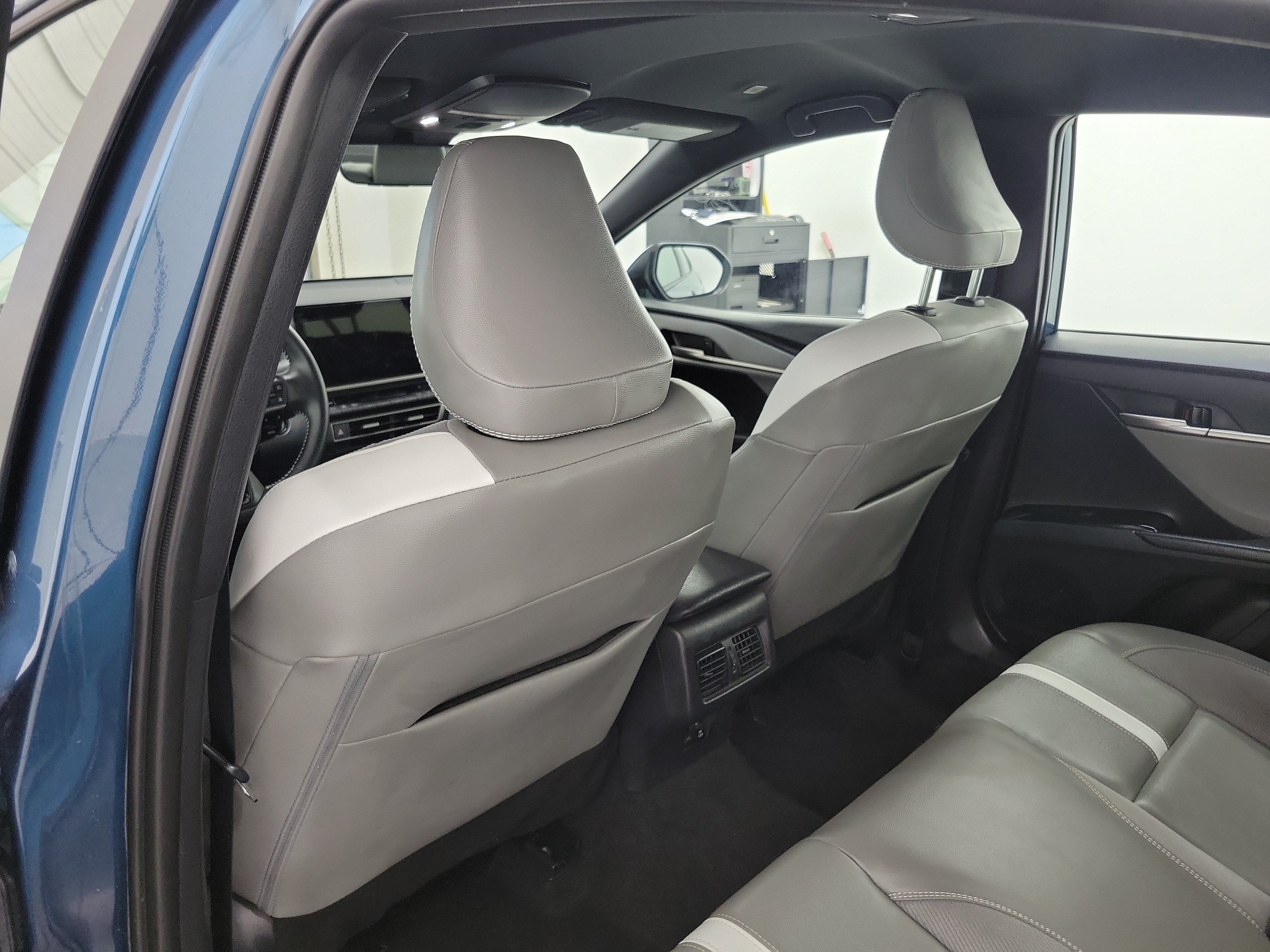 Certified Used 2025 Ocean Gem Toyota SE image 13