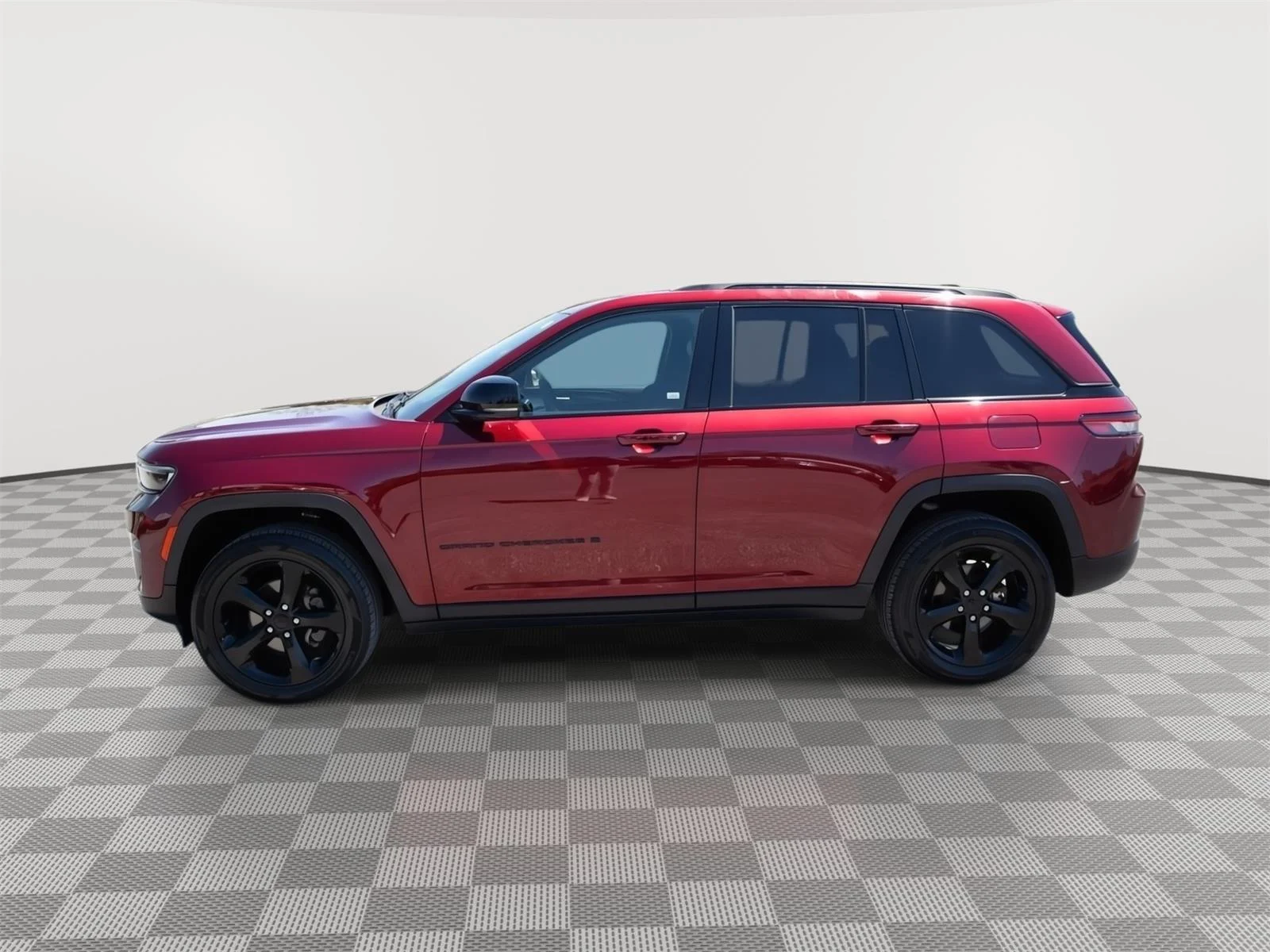 Used 2023 Velvet Red Pearlcoat Jeep Altitude image 8
