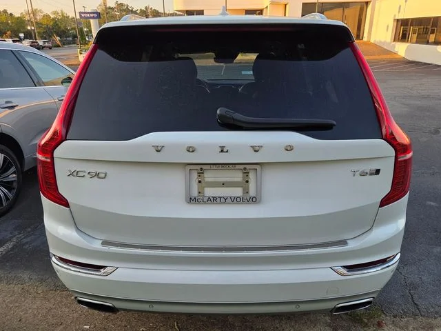 Used 2019 White Volvo T6 Inscription image 3