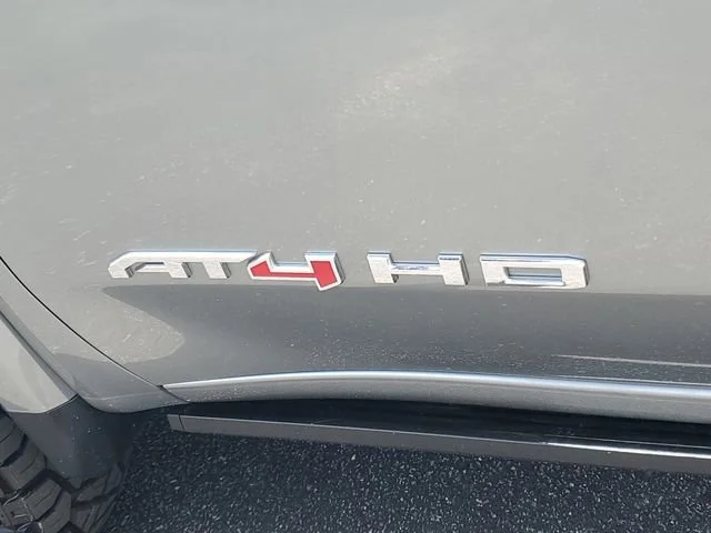 Used 2024 Sterling Metallic GMC AT4 image 28