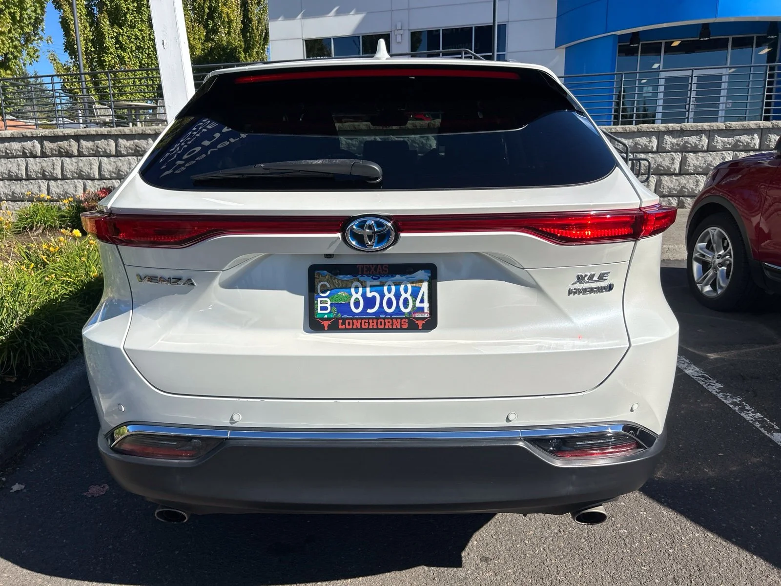 Used 2021 Blizzard Pearl Toyota XLE image 4