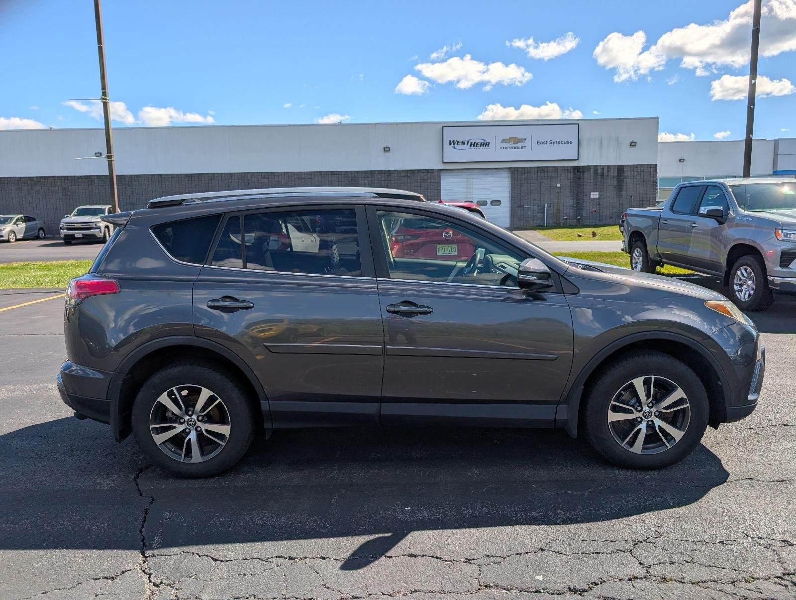 Used 2018 Magnetic Gray Metallic Toyota XLE image 9