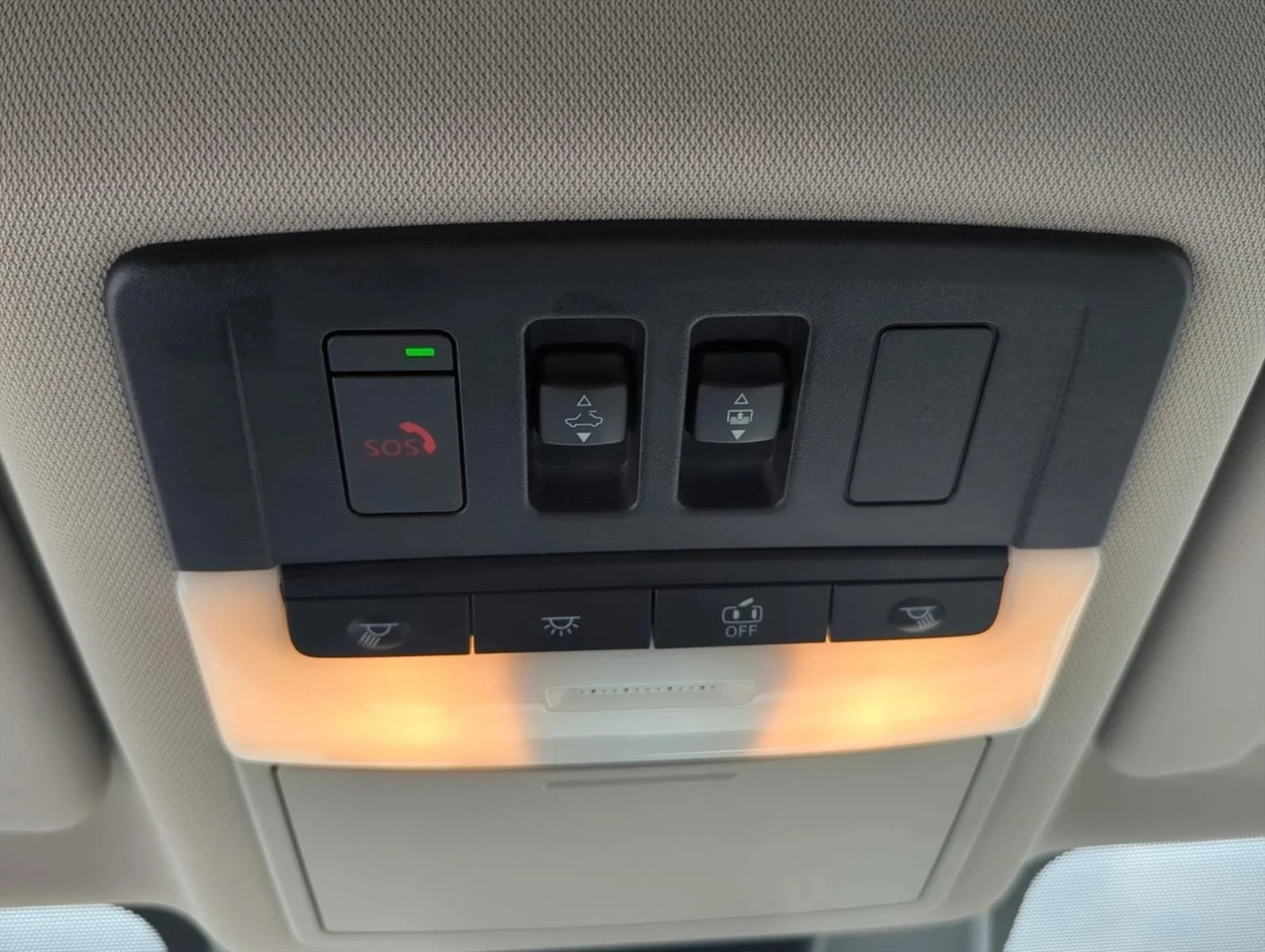 Used 2023 Scarlet Ember Tintcoat Nissan SL image 23