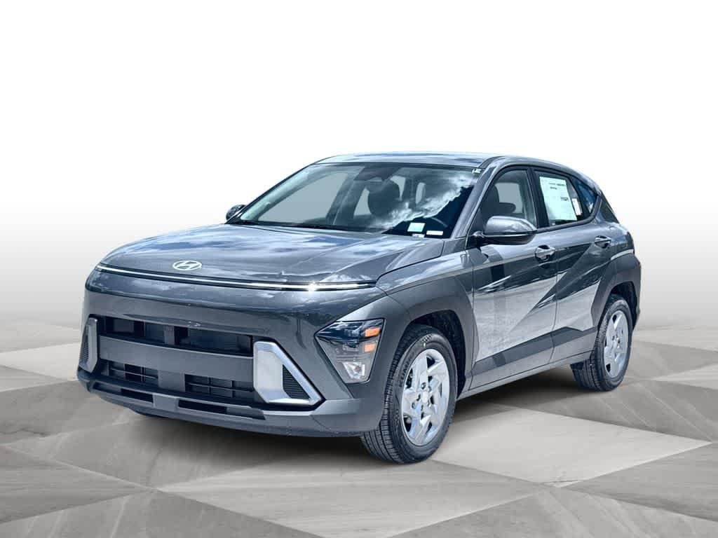 New 2027 Ecotronic Gray Pearl Hyundai SE FWD image 3