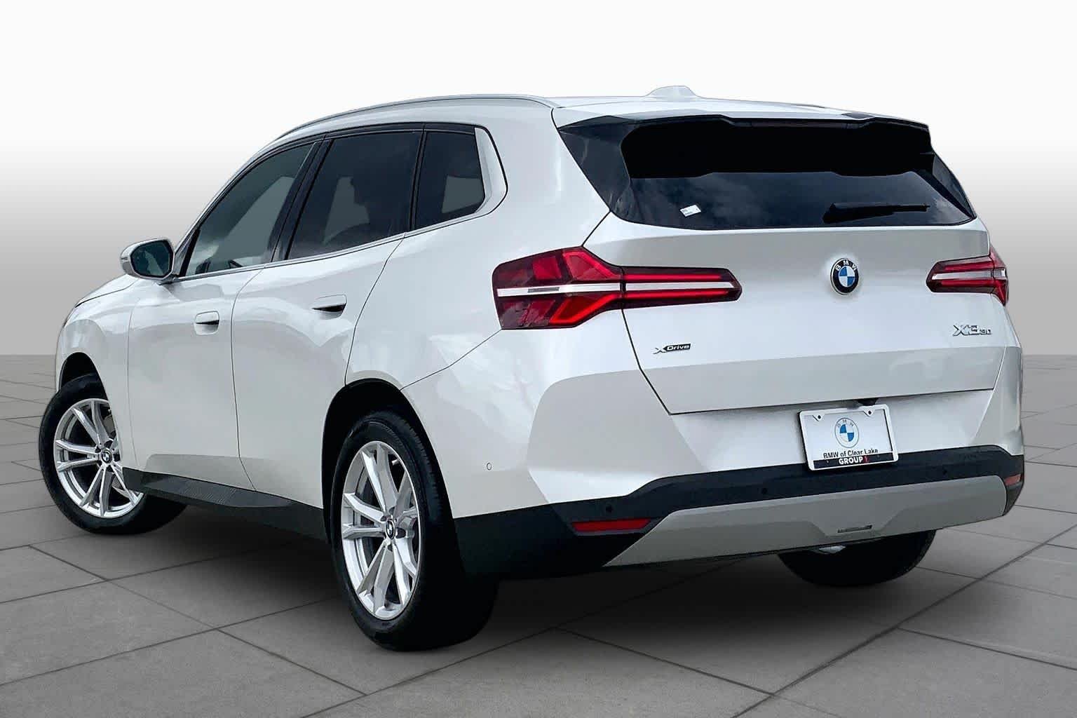 Used 2025 Mineral White Metallic BMW 30 xDrive image 11