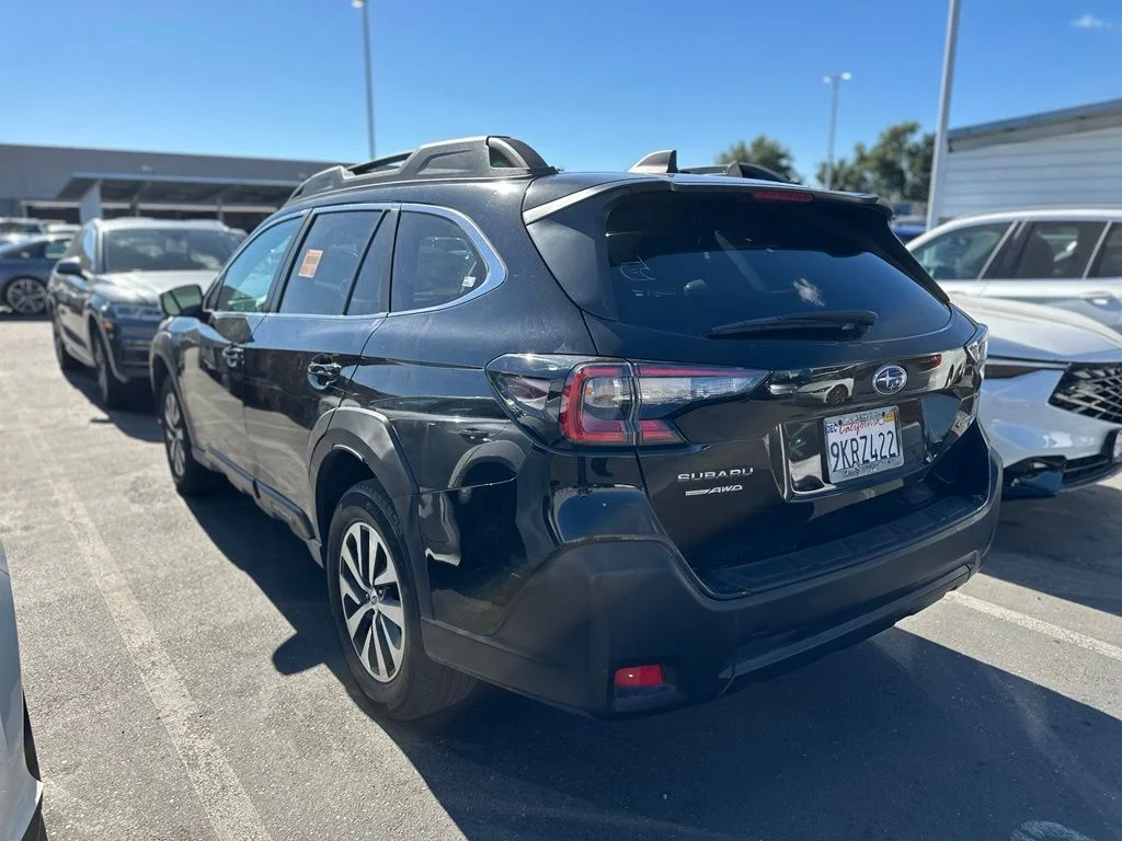 Used 2024 Crystal Black Silica Subaru Premium image 2