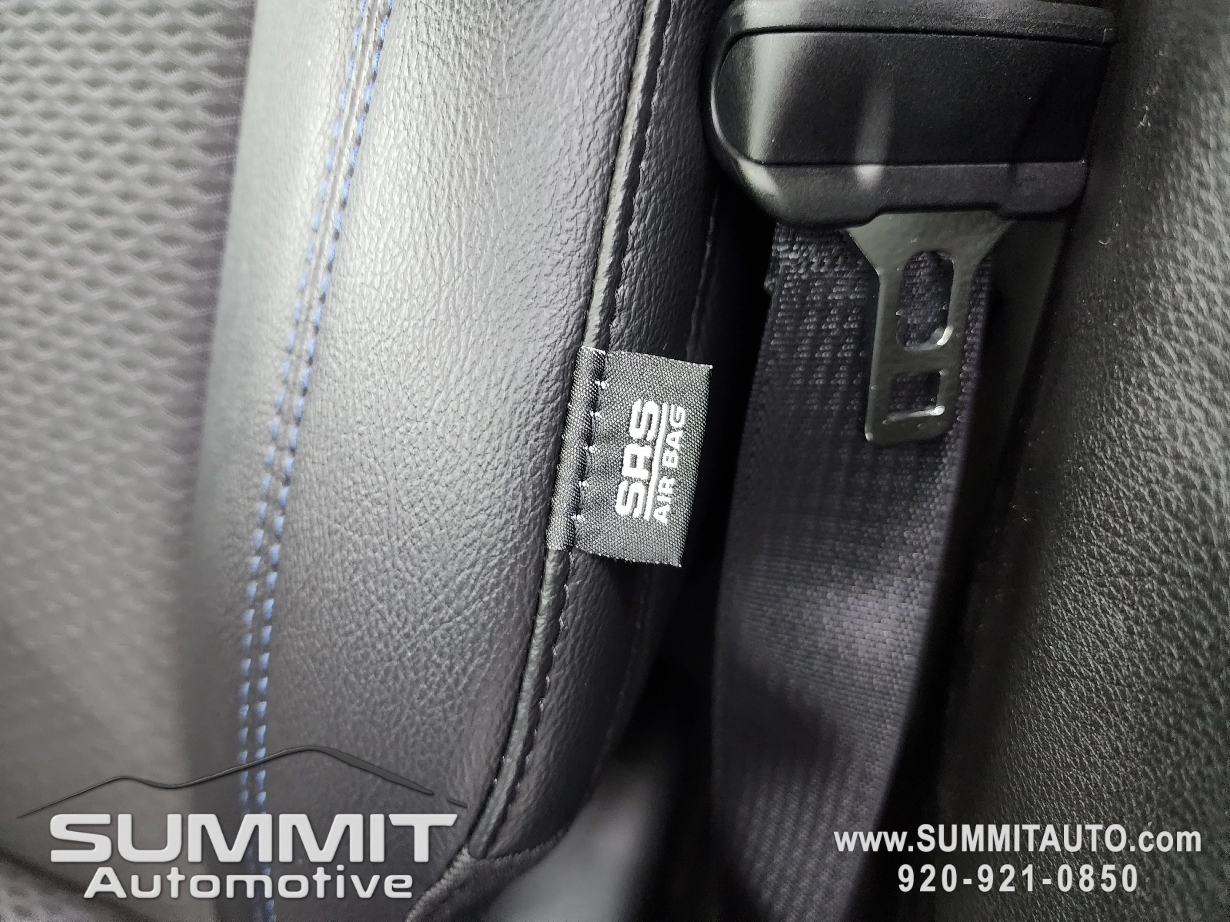 New 2026 Diamond Black Crystal Pearlcoat Jeep Latitude image 45