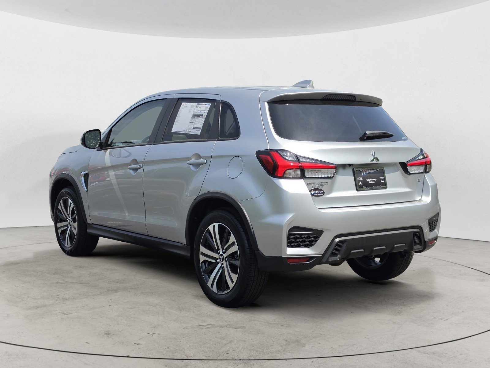 New 2026 Silver Mitsubishi  image 4
