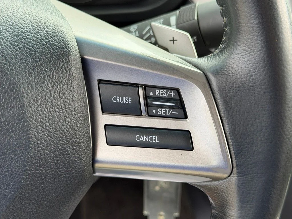 Used 2012 Silver Subaru 2.5i image 18