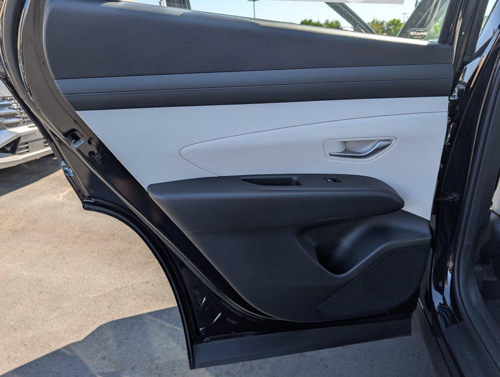 New 2026 Black Hyundai SE FWD image 15