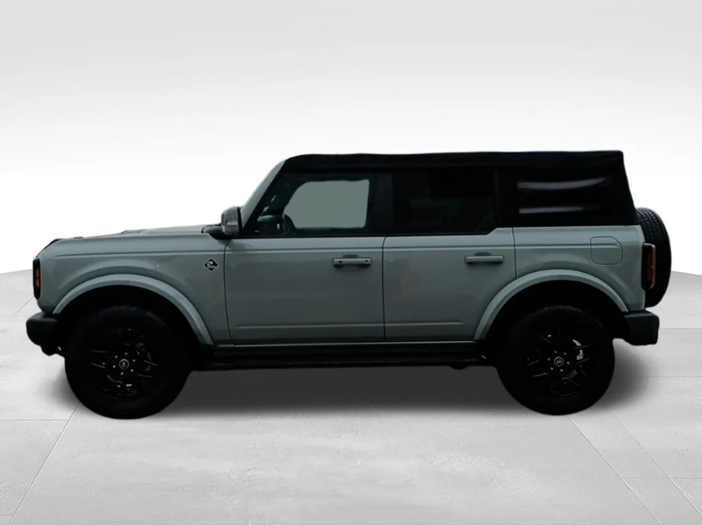Used 2022 Cactus Gray Ford Outer Banks image 3